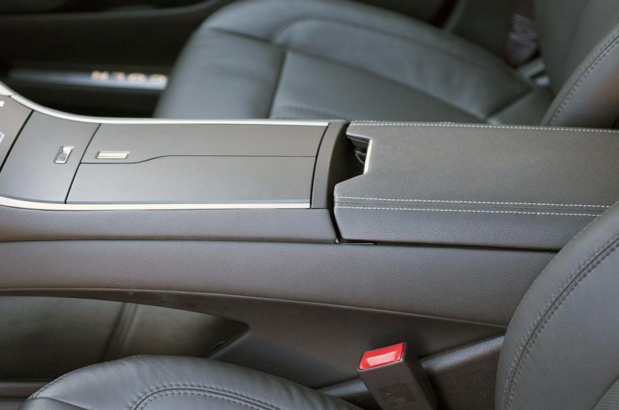  Lincoln MKZ 2013 года  (фото 10 из 65)